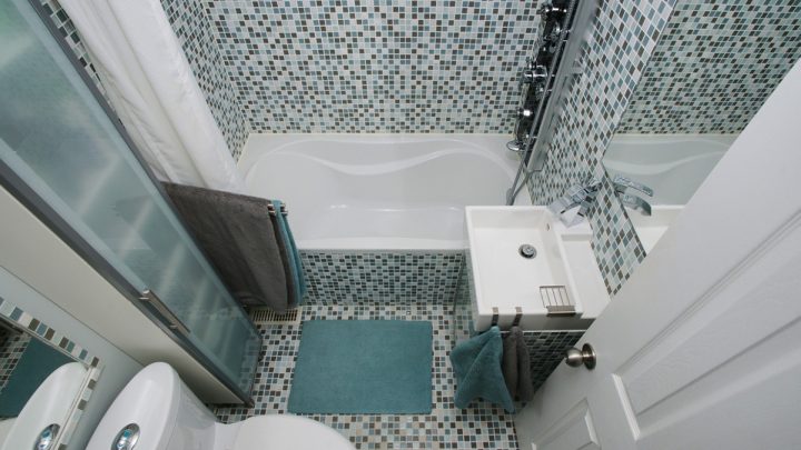 Ideias de Pisos Perfeitos para Banheiros Pequenos